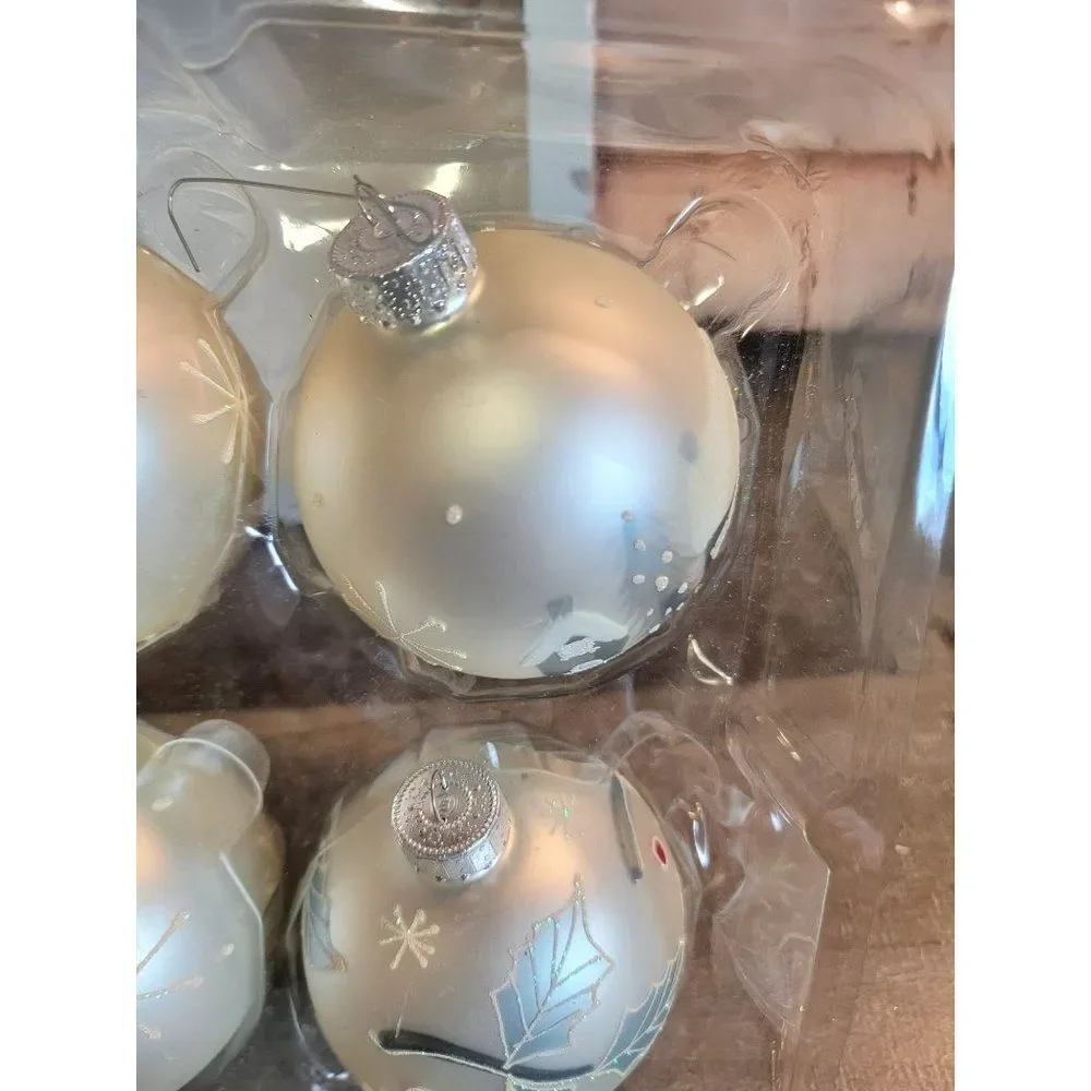 Target 2006 white ball mistletoe snowflake glass‎ ornament set Xmas